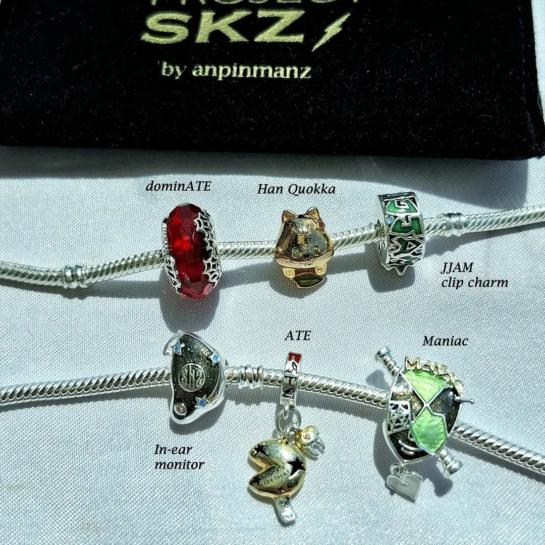 INSTOCKS: PROJECT SKZ! charms SET