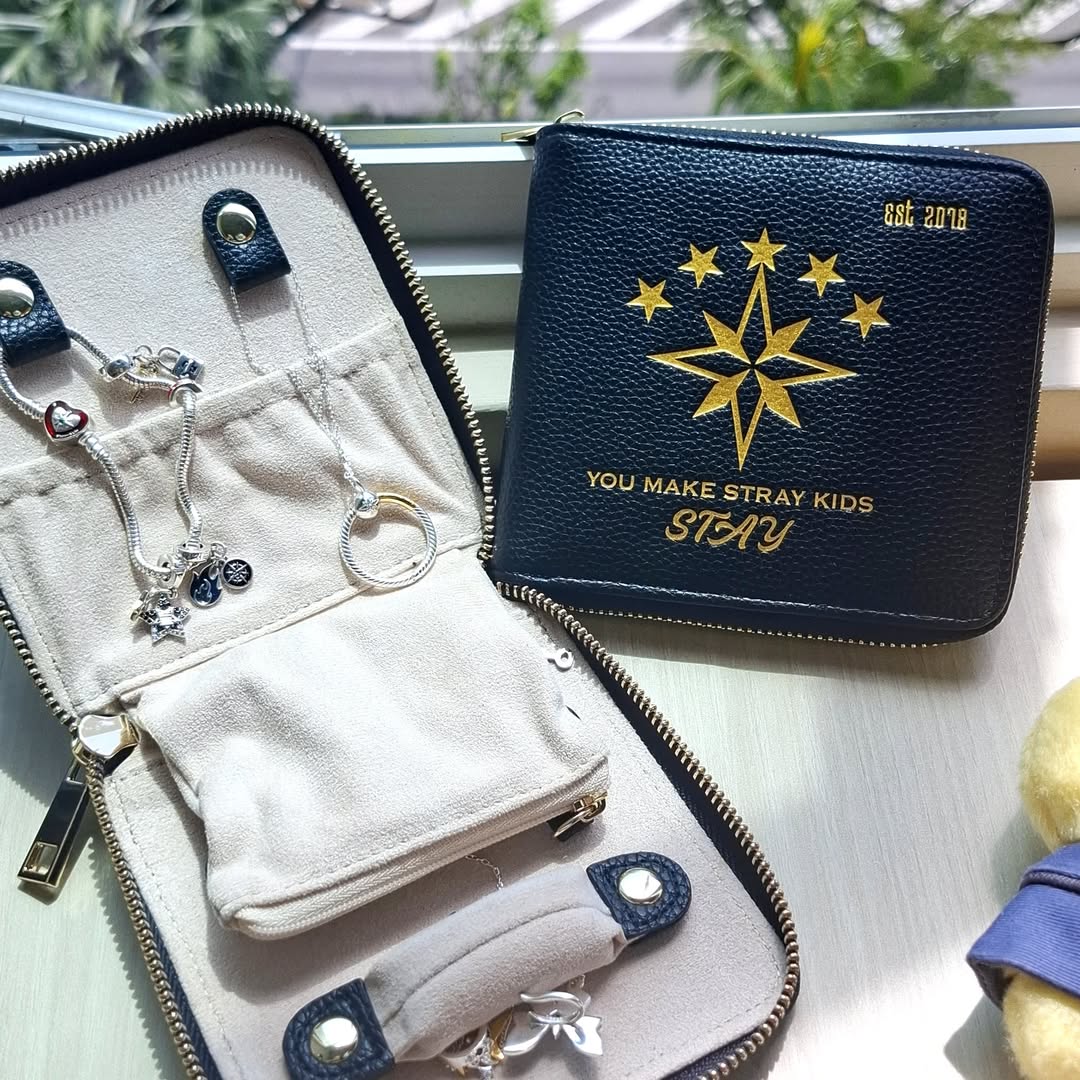 SKZ Jewelry Wallet Domino Jewelry Box Anpinmanz SKZ Jewelry Wallet Domino Jewelry Box Anpinmanz