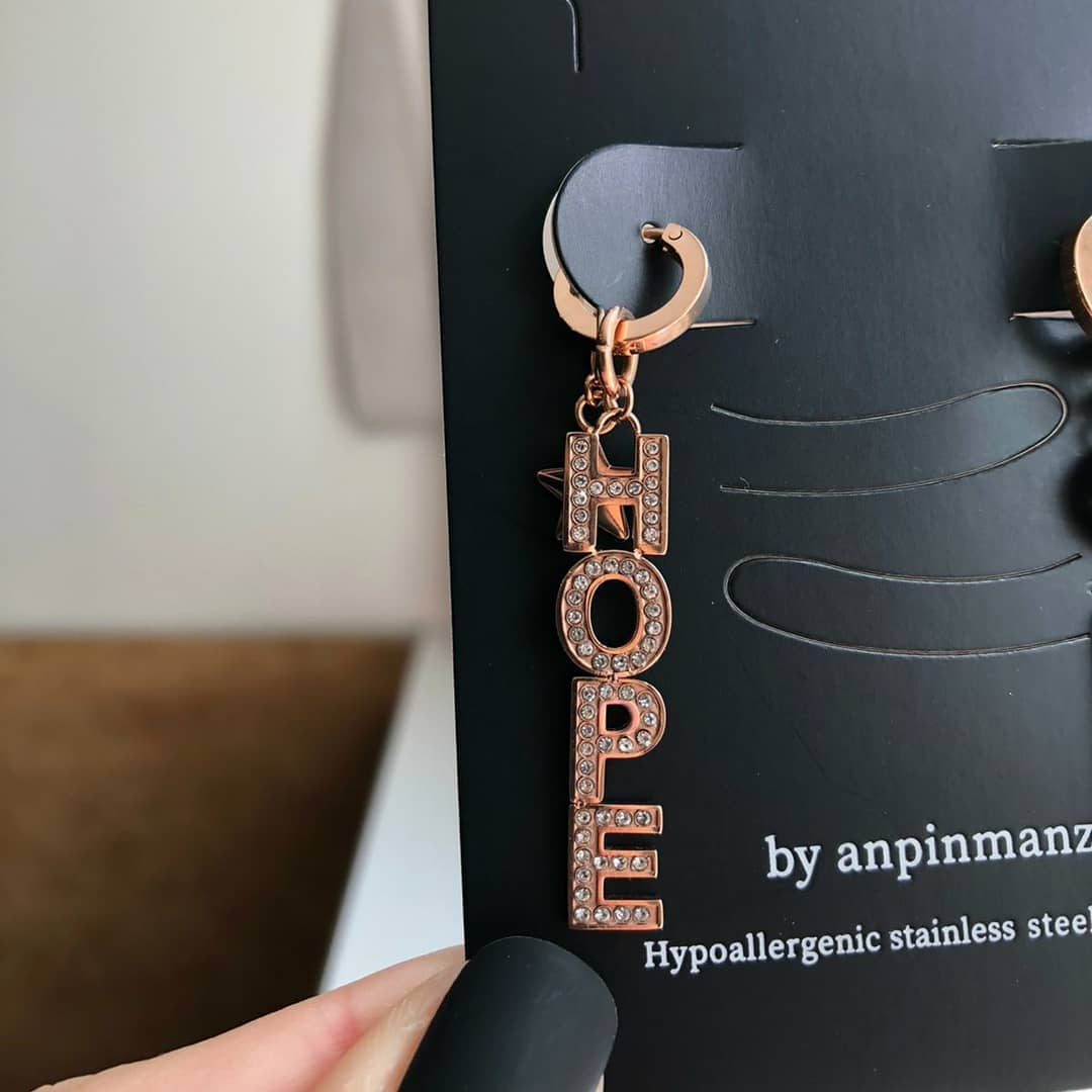 HOPE earring (single piece)