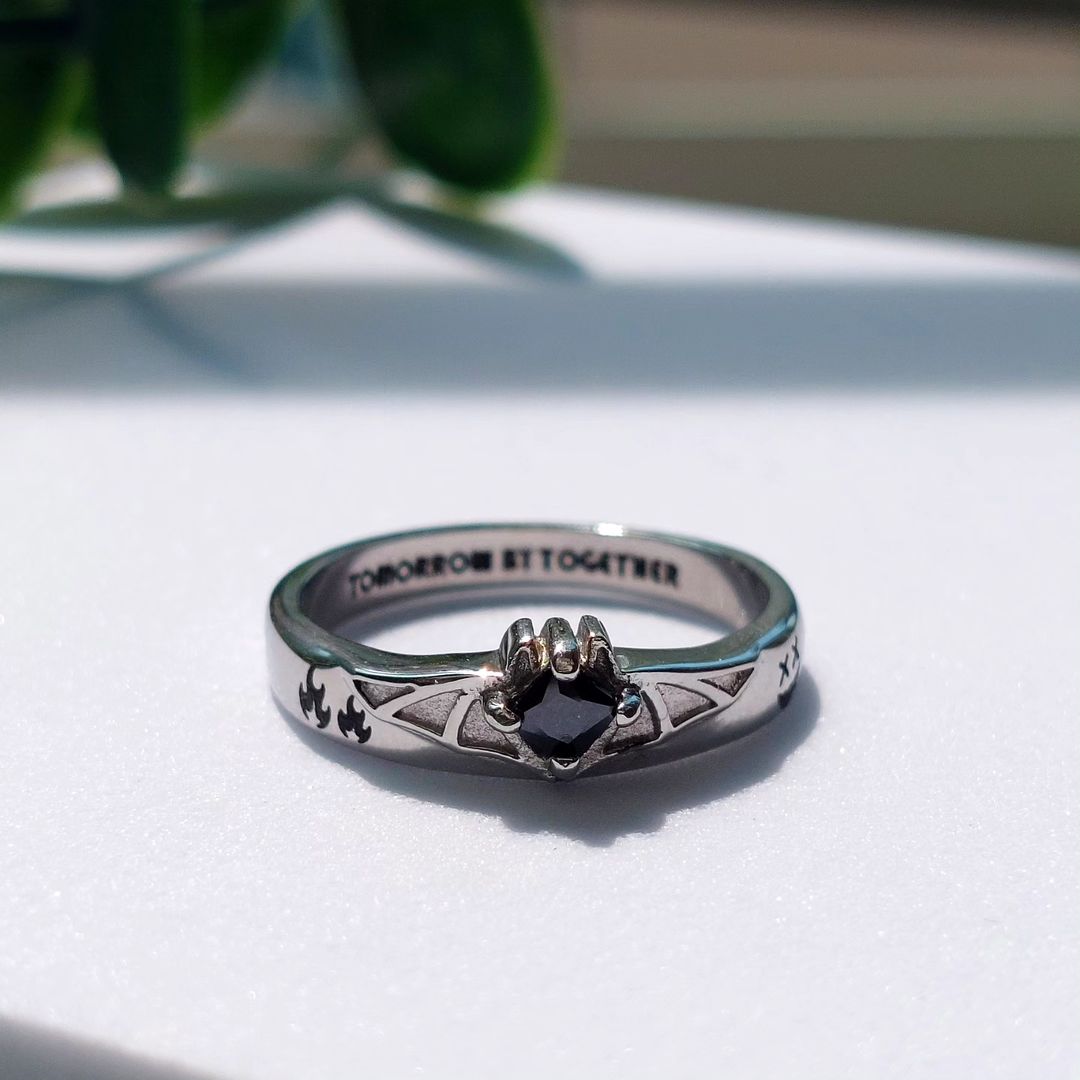 Inman Rings Demonic wedding rings | Honestweddingadvice.com