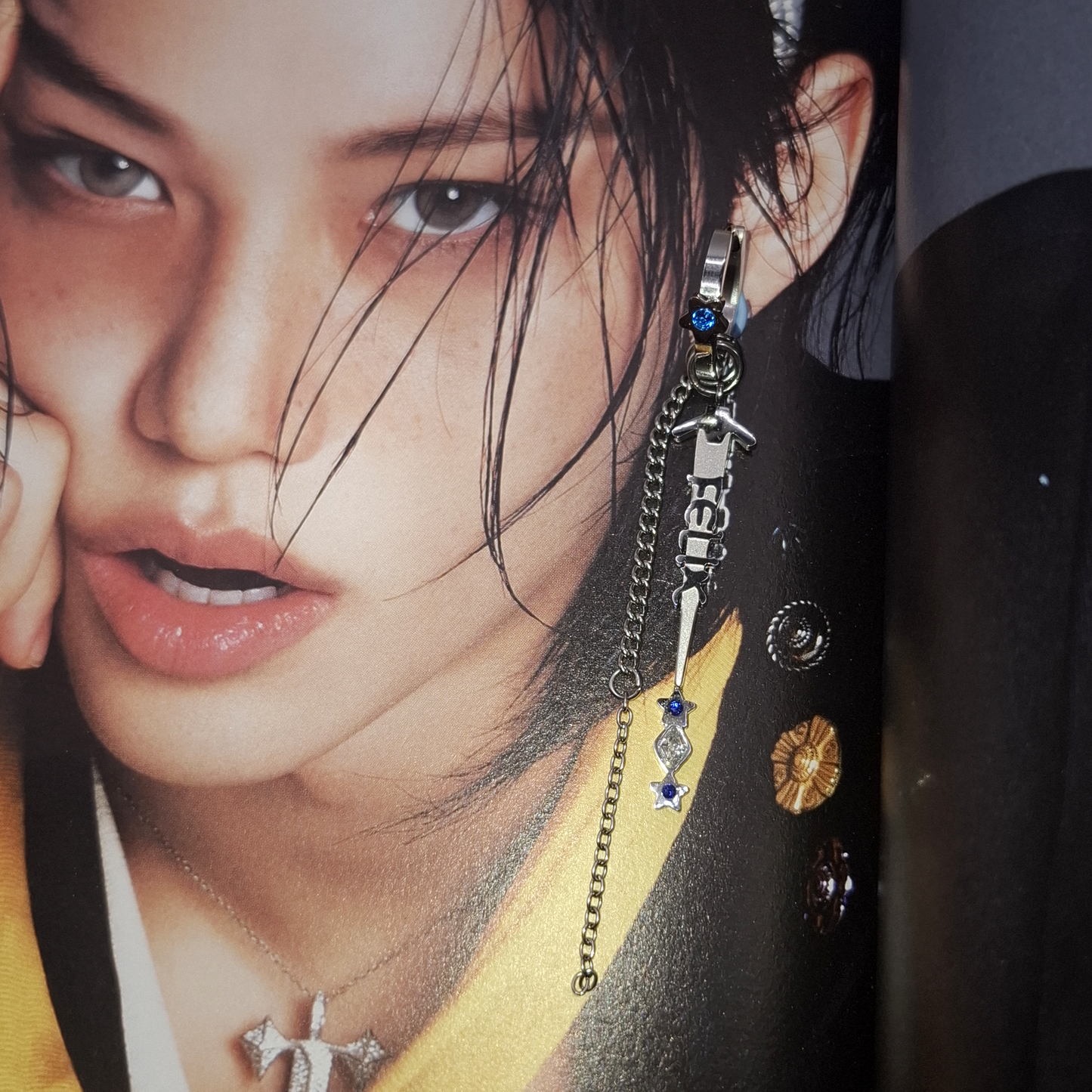 Felix single hoop earring